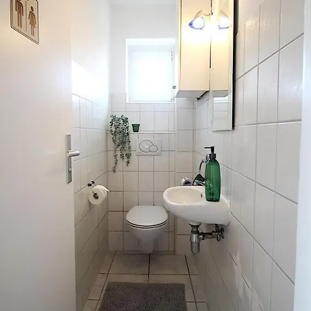 Apartamento Geraeumige Mit Balkon - Zentral - Kostenloses Parken Wurzburgo