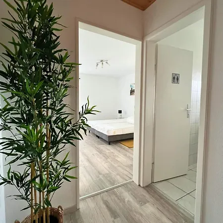 Geraeumige Mit Balkon - Zentral - Kostenloses Parken * Wurzburgo