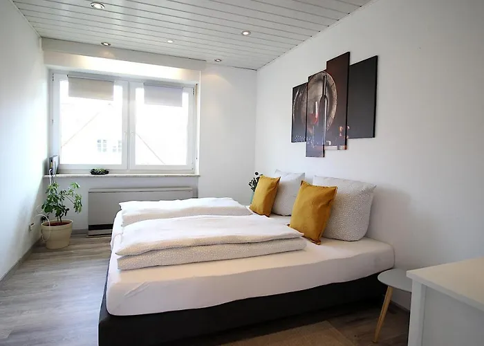 Appartement Geraeumige Mit Balkon - Zentral - Kostenloses Parken Würzburg