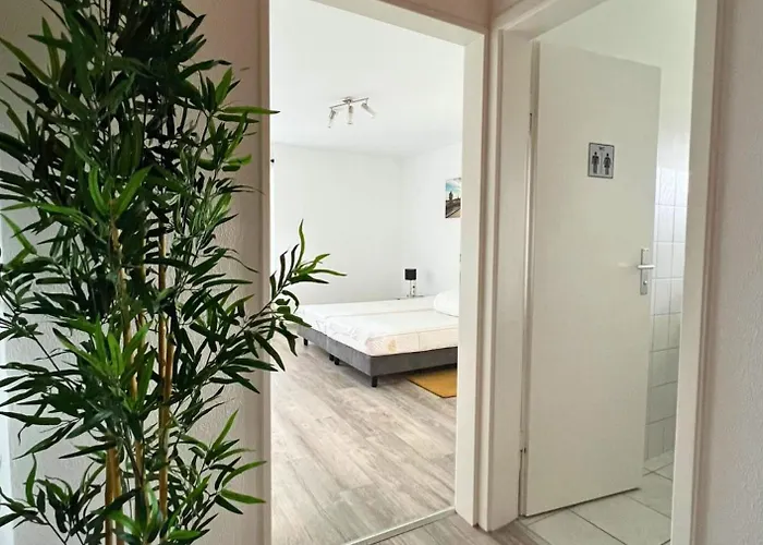 Geraeumige Mit Balkon - Zentral - Kostenloses Parken * Würzburg